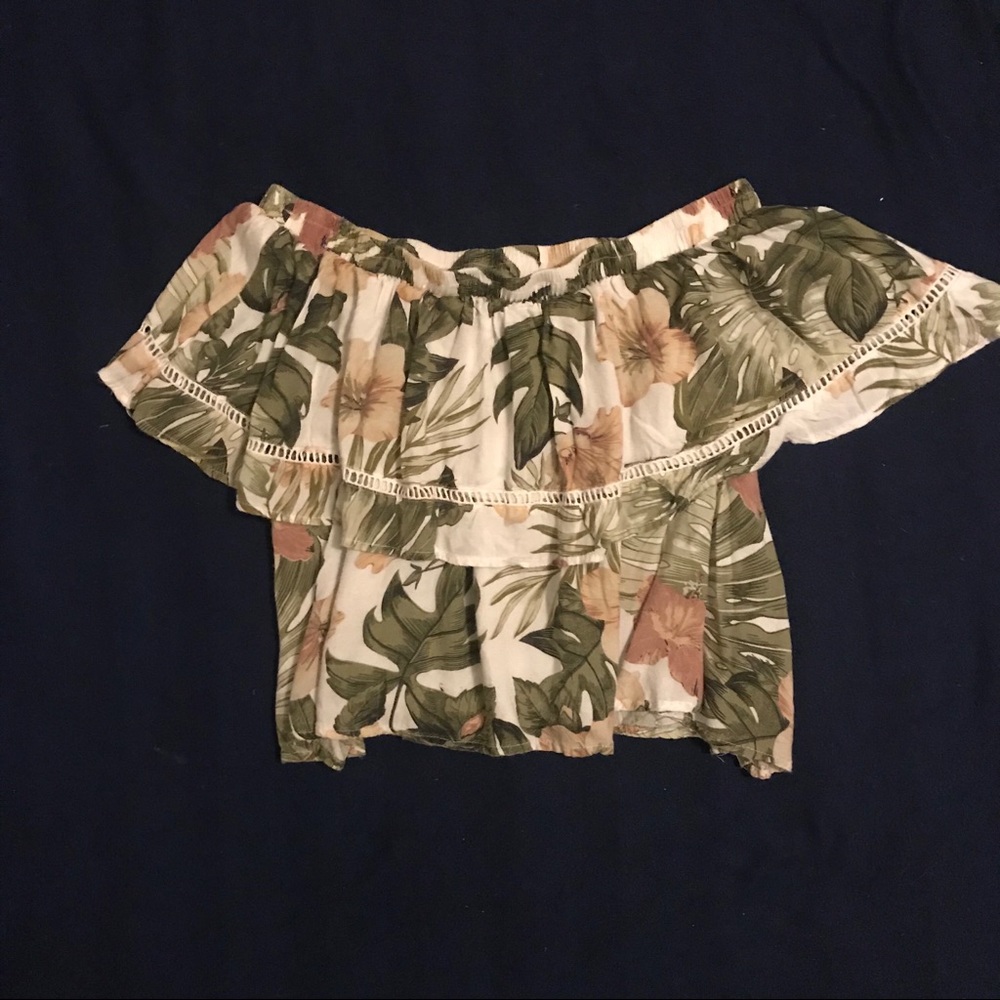 Rip curl floral top